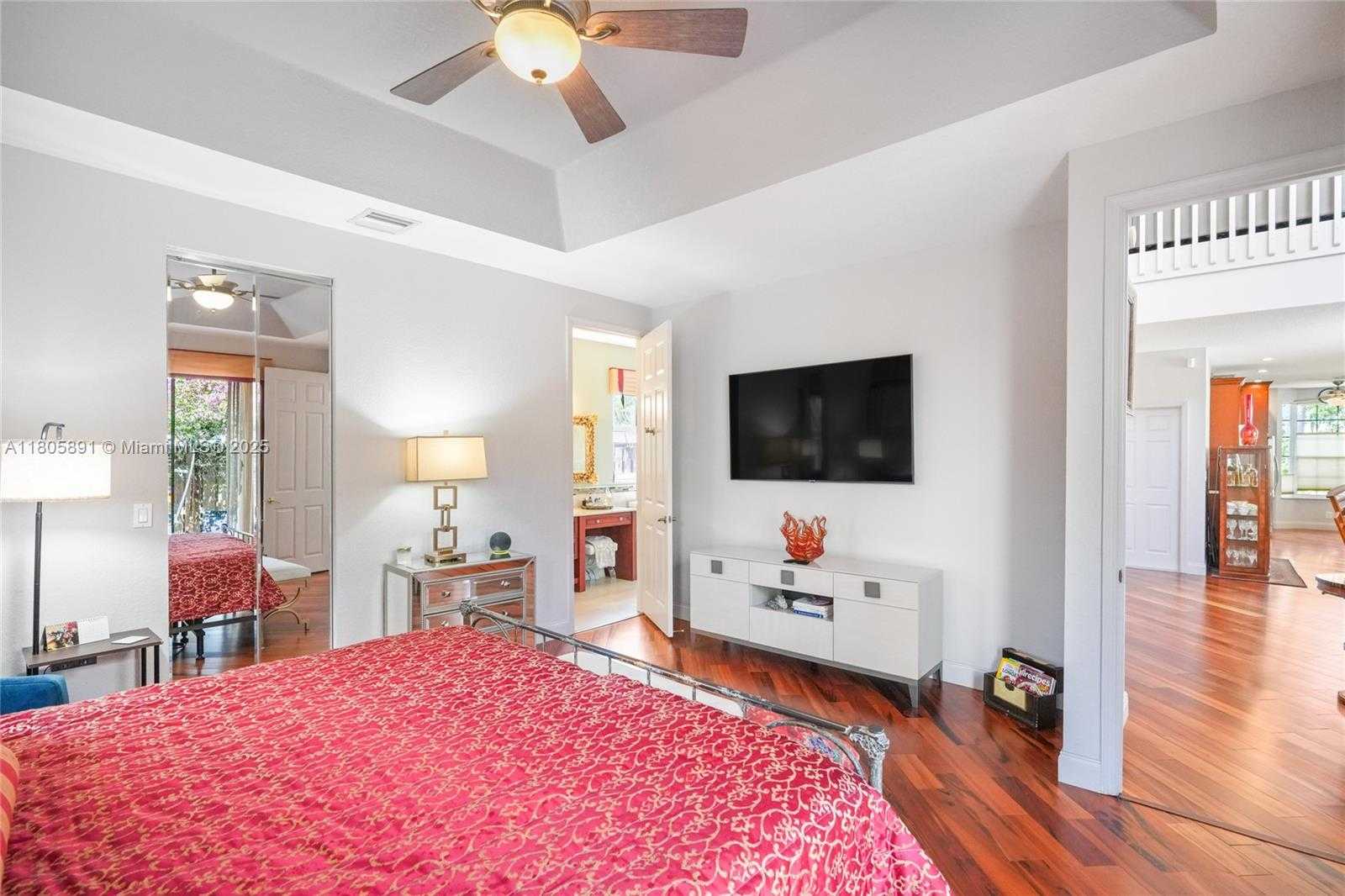 Small Image of 1282 GRANT CT, Hollywood Number 34