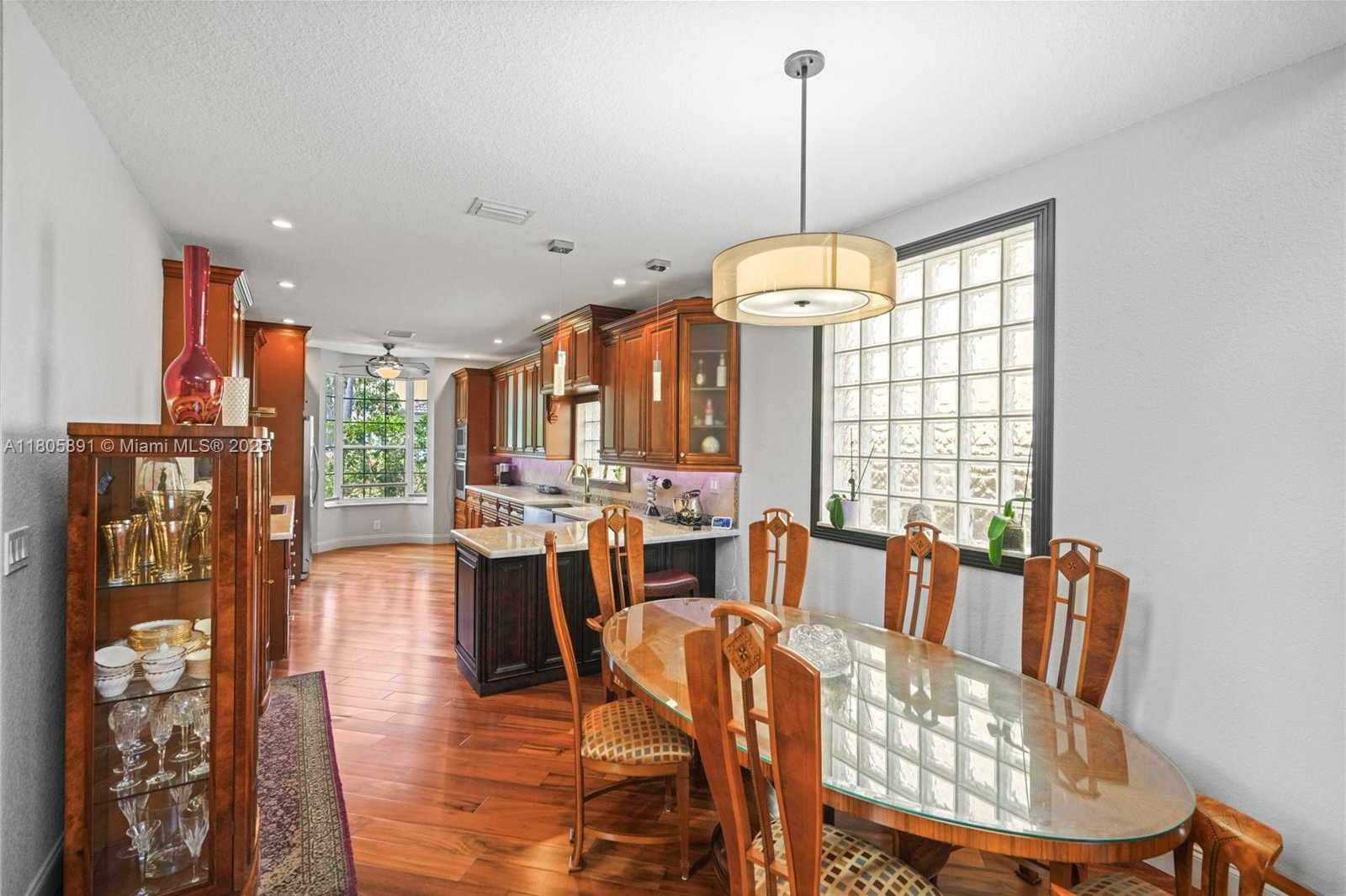 Small Image of 1282 GRANT CT, Hollywood Number 51
