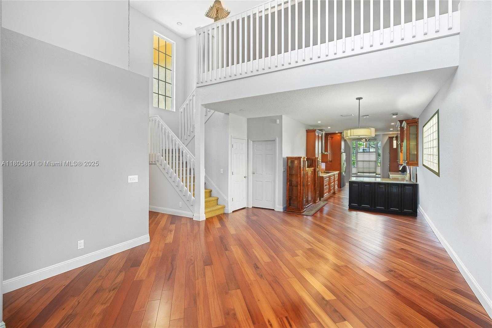 Small Image of 1282 GRANT CT, Hollywood Number 8
