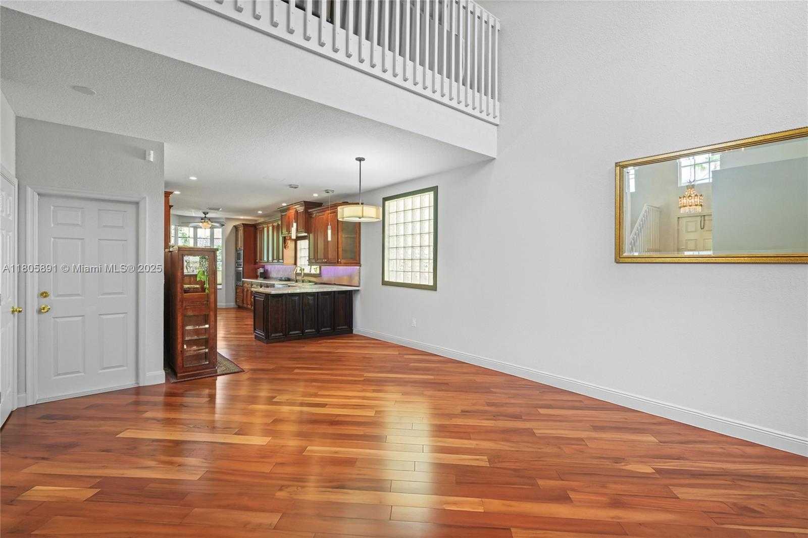 Small Image of 1282 GRANT CT, Hollywood Number 9