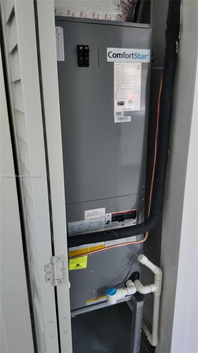 Small Image of 3800 NORTH WEST 208TH ST, Miami Gardens Number 11