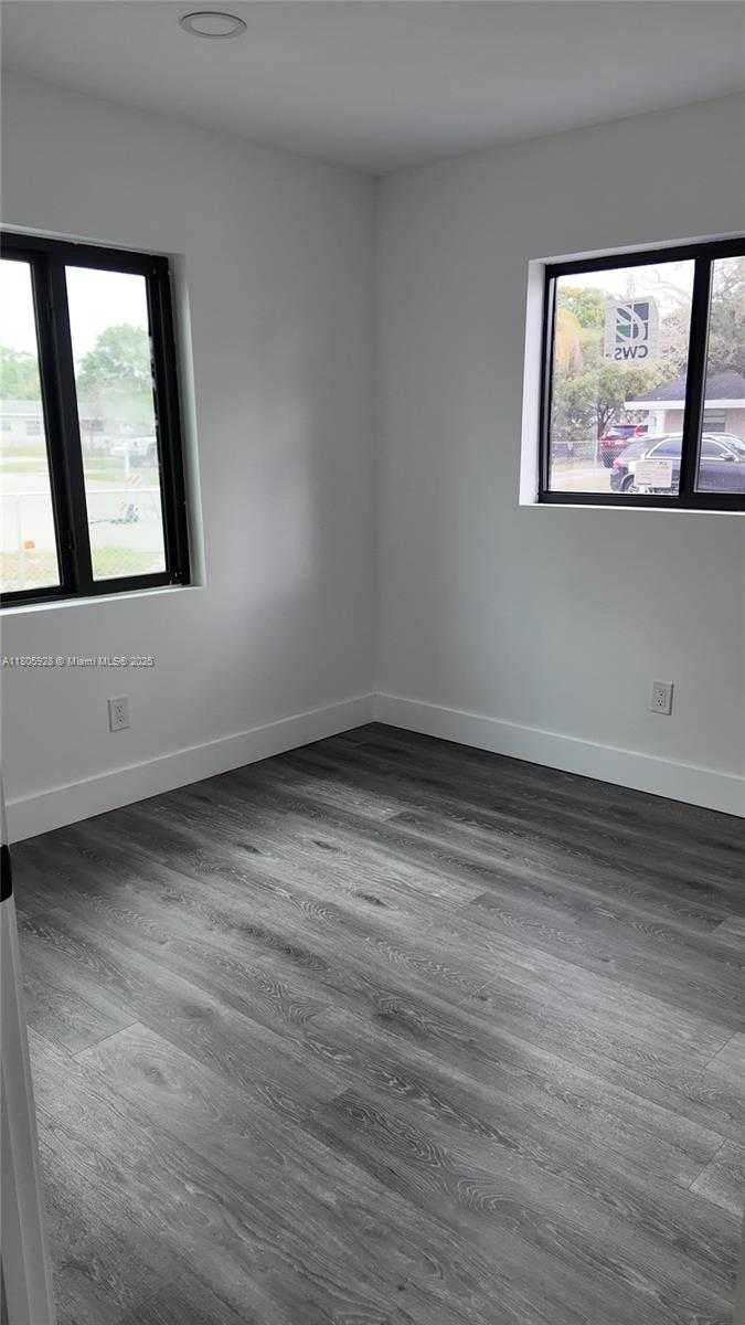 Small Image of 3800 NORTH WEST 208TH ST, Miami Gardens Number 12