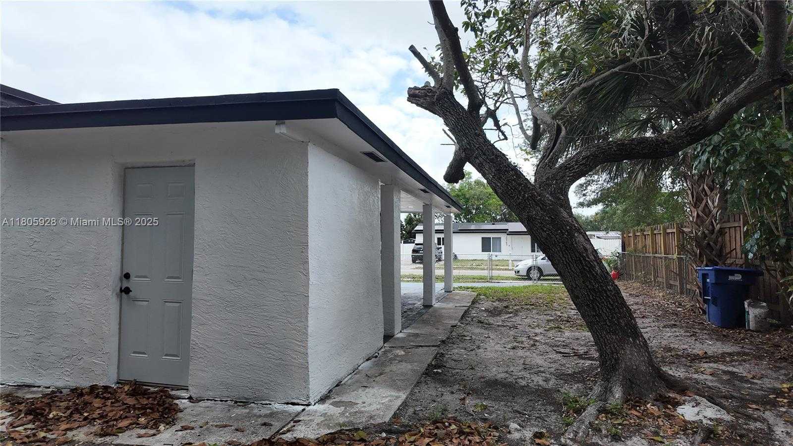 Small Image of 3800 NORTH WEST 208TH ST, Miami Gardens Number 21