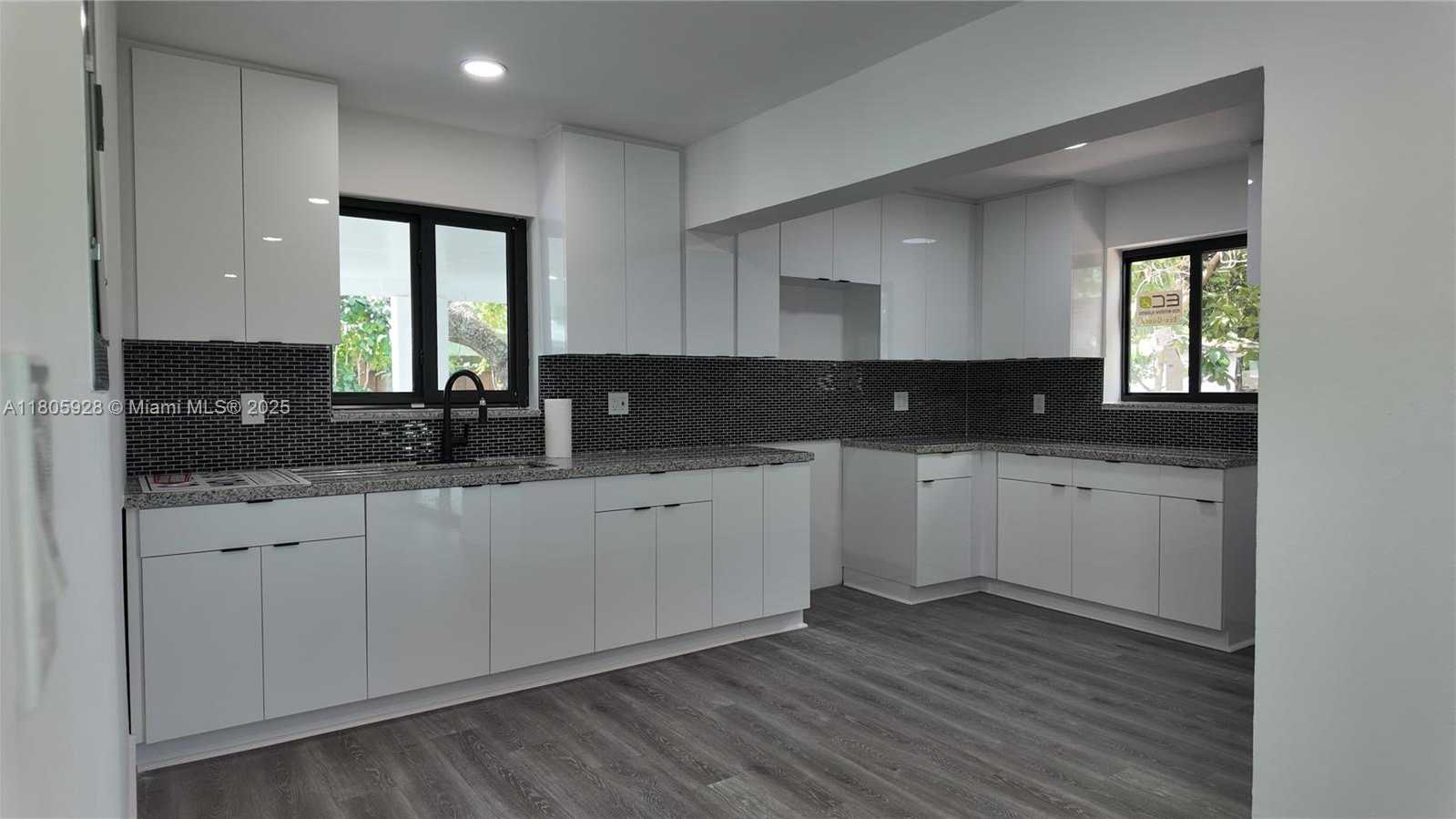 Small Image of 3800 NORTH WEST 208TH ST, Miami Gardens Number 5