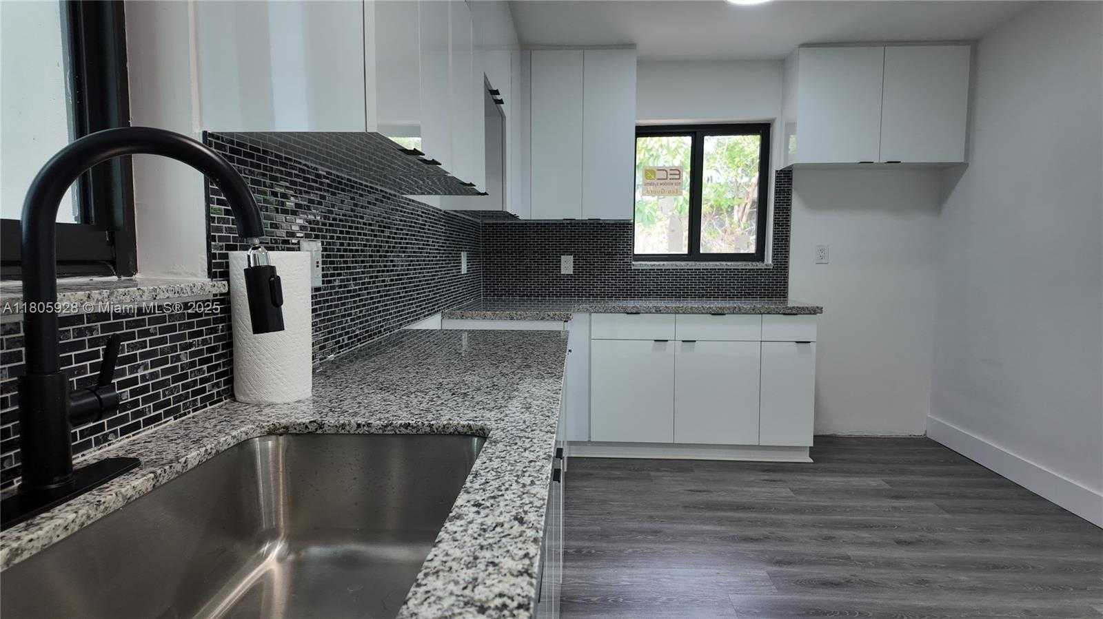 Small Image of 3800 NORTH WEST 208TH ST, Miami Gardens Number 6