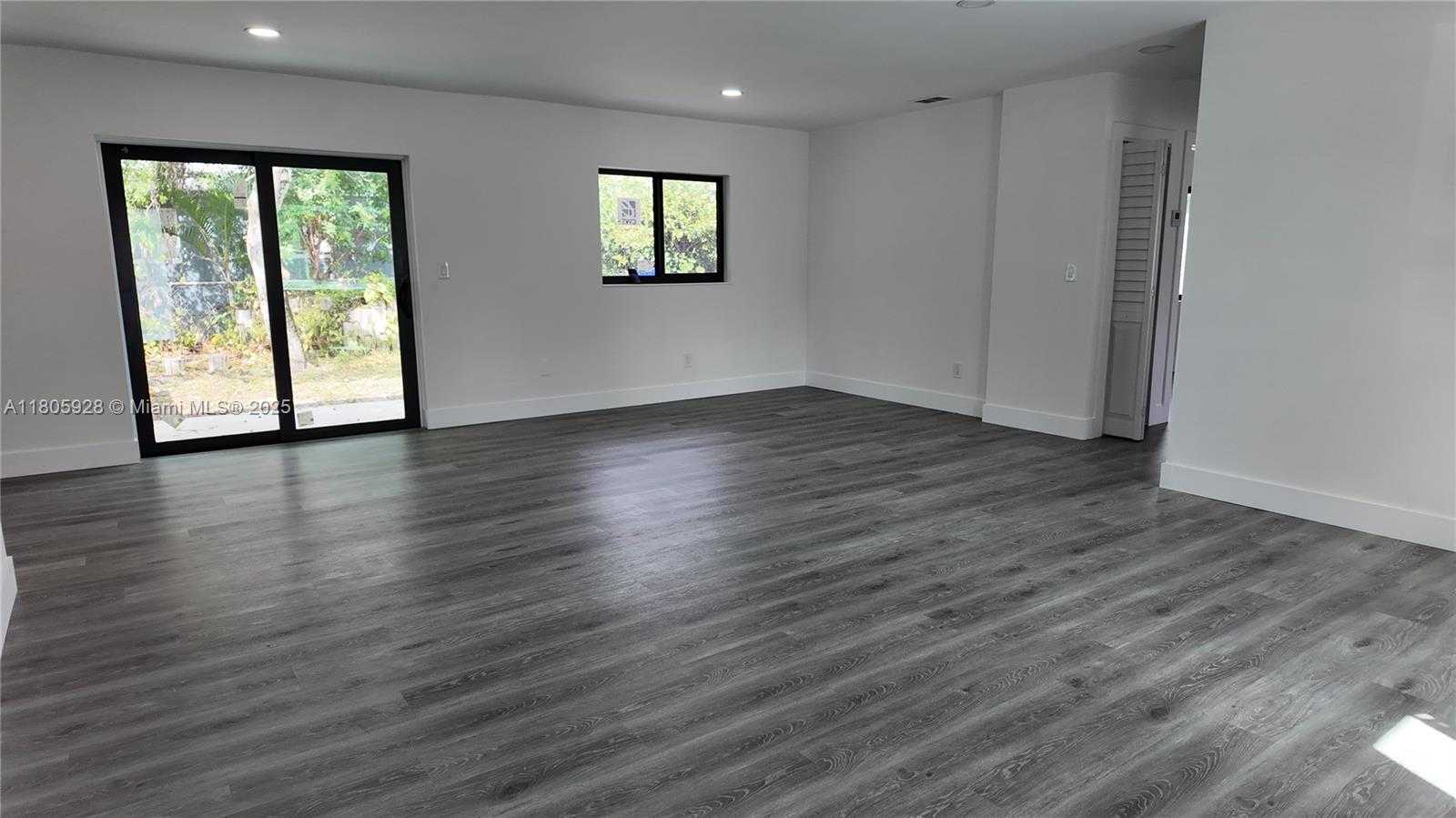 Small Image of 3800 NORTH WEST 208TH ST, Miami Gardens Number 8