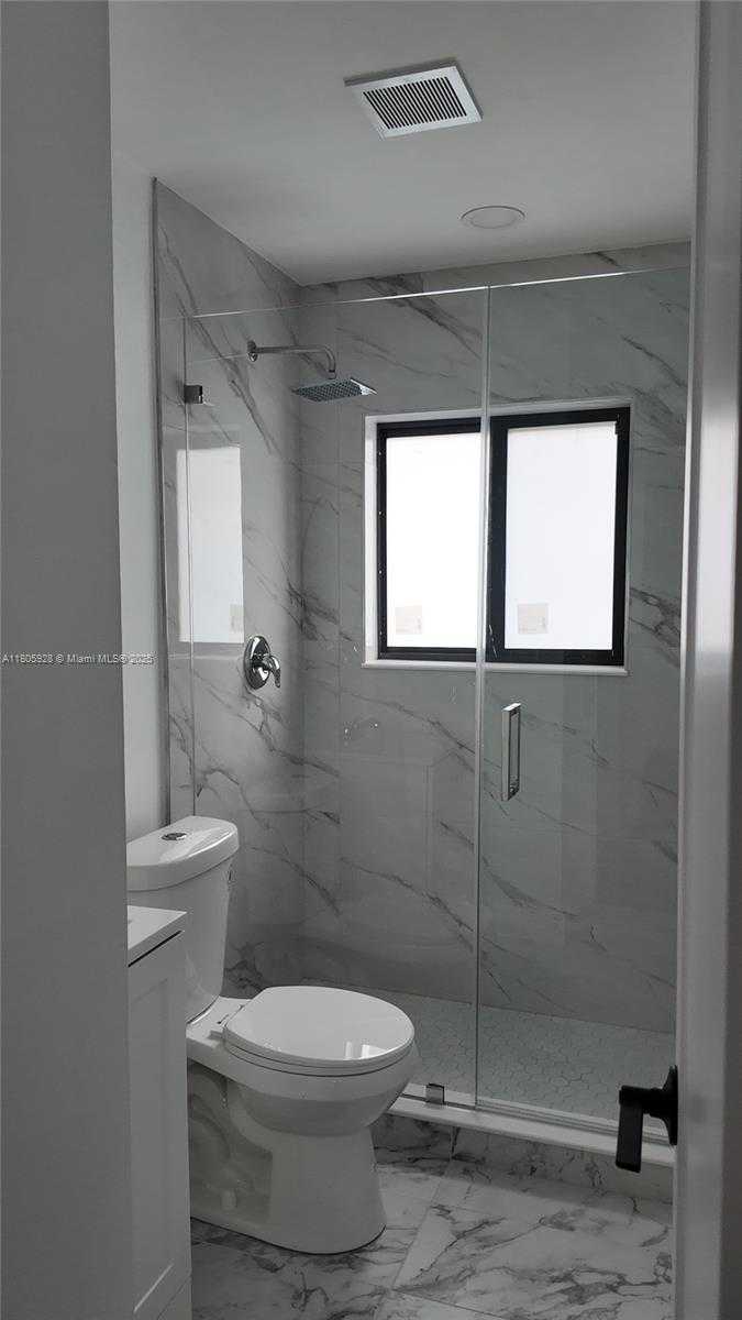 Small Image of 3800 NORTH WEST 208TH ST, Miami Gardens Number 9
