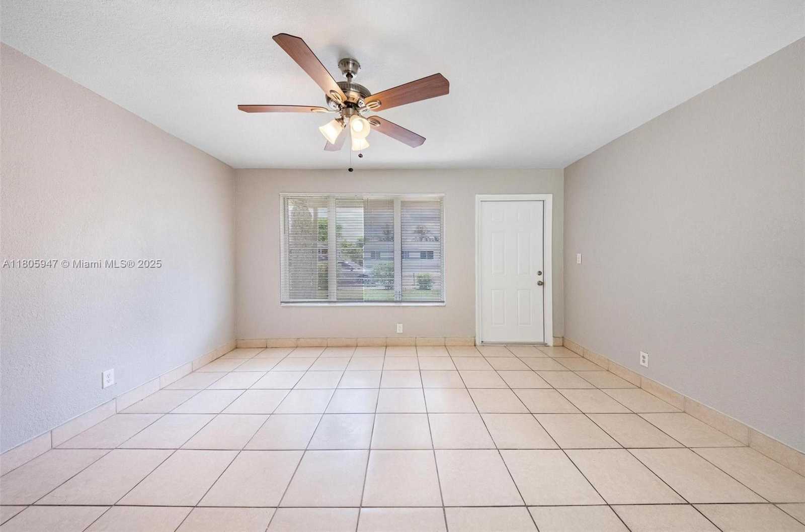 Small Image of 6871 SOUTH WEST 18TH ST, North Lauderdale Number 11