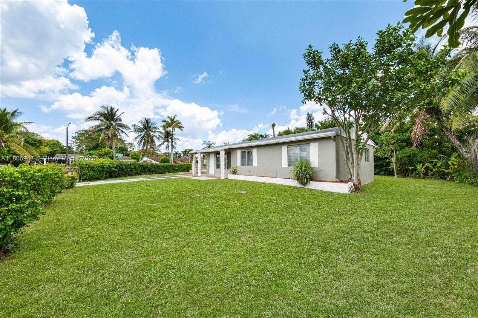 Small Image of 6871 SOUTH WEST 18TH ST, North Lauderdale Number 27