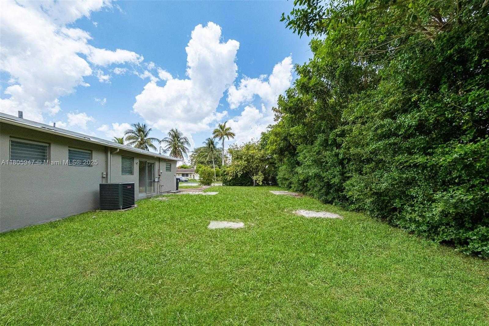 Small Image of 6871 SOUTH WEST 18TH ST, North Lauderdale Number 29