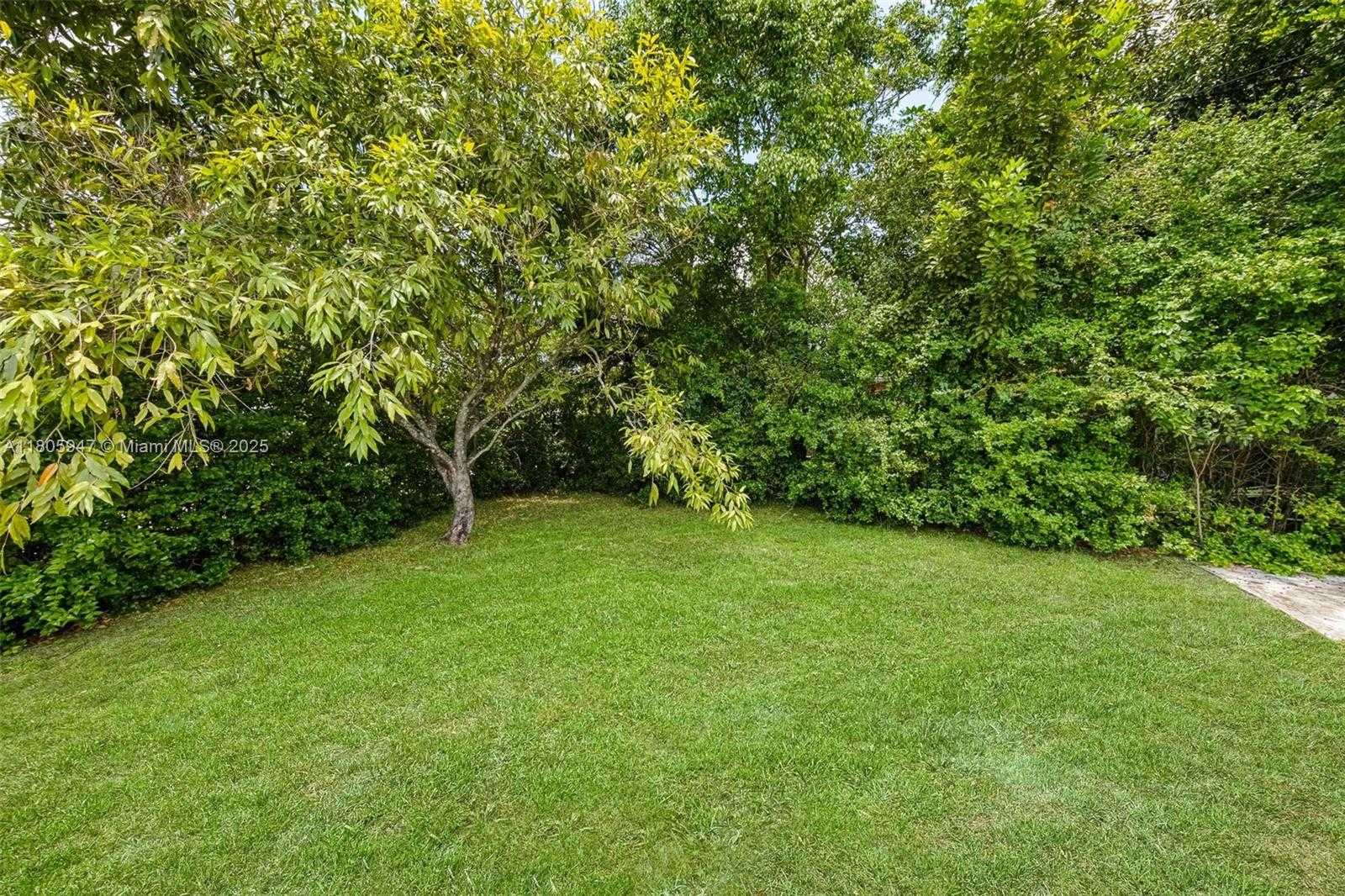 Small Image of 6871 SOUTH WEST 18TH ST, North Lauderdale Number 31