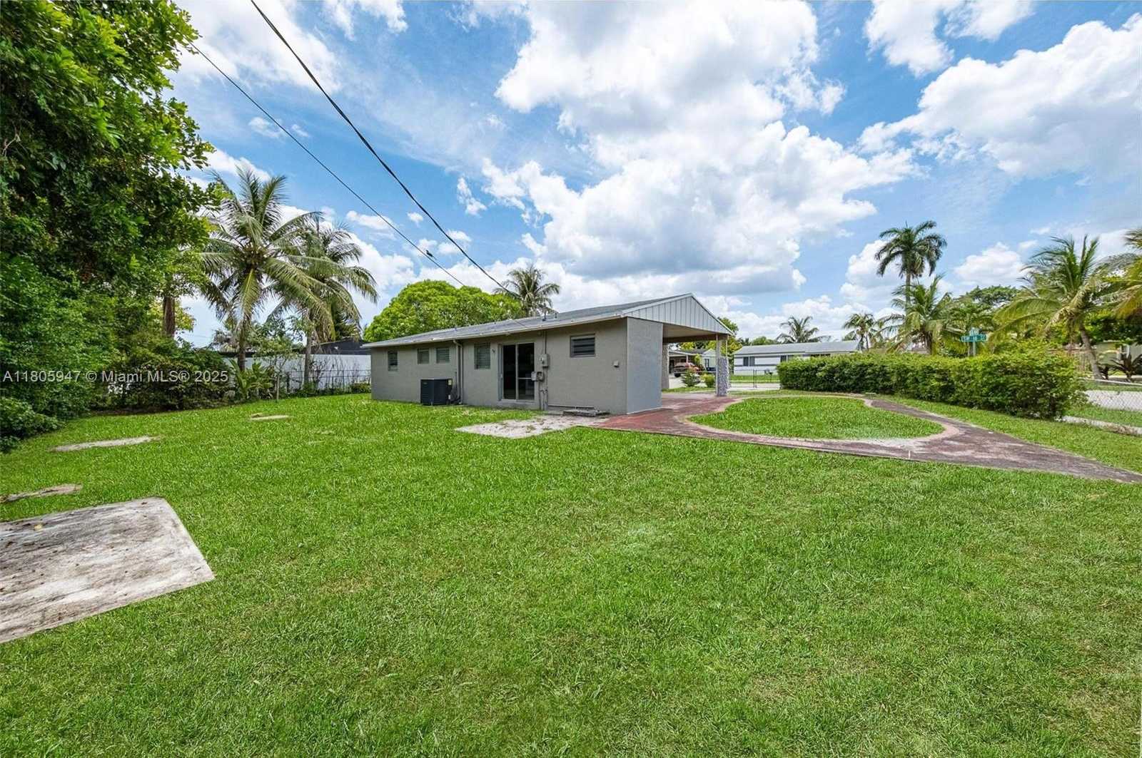 Small Image of 6871 SOUTH WEST 18TH ST, North Lauderdale Number 33