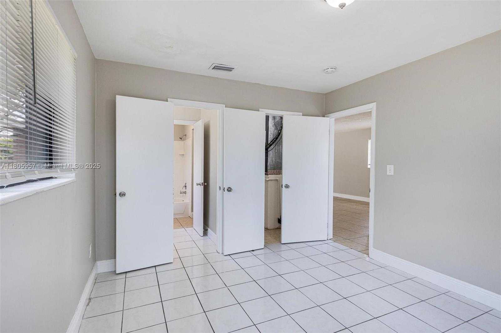 Small Image of 4960 NORTH WEST 11TH CT, Lauderhill Number 18