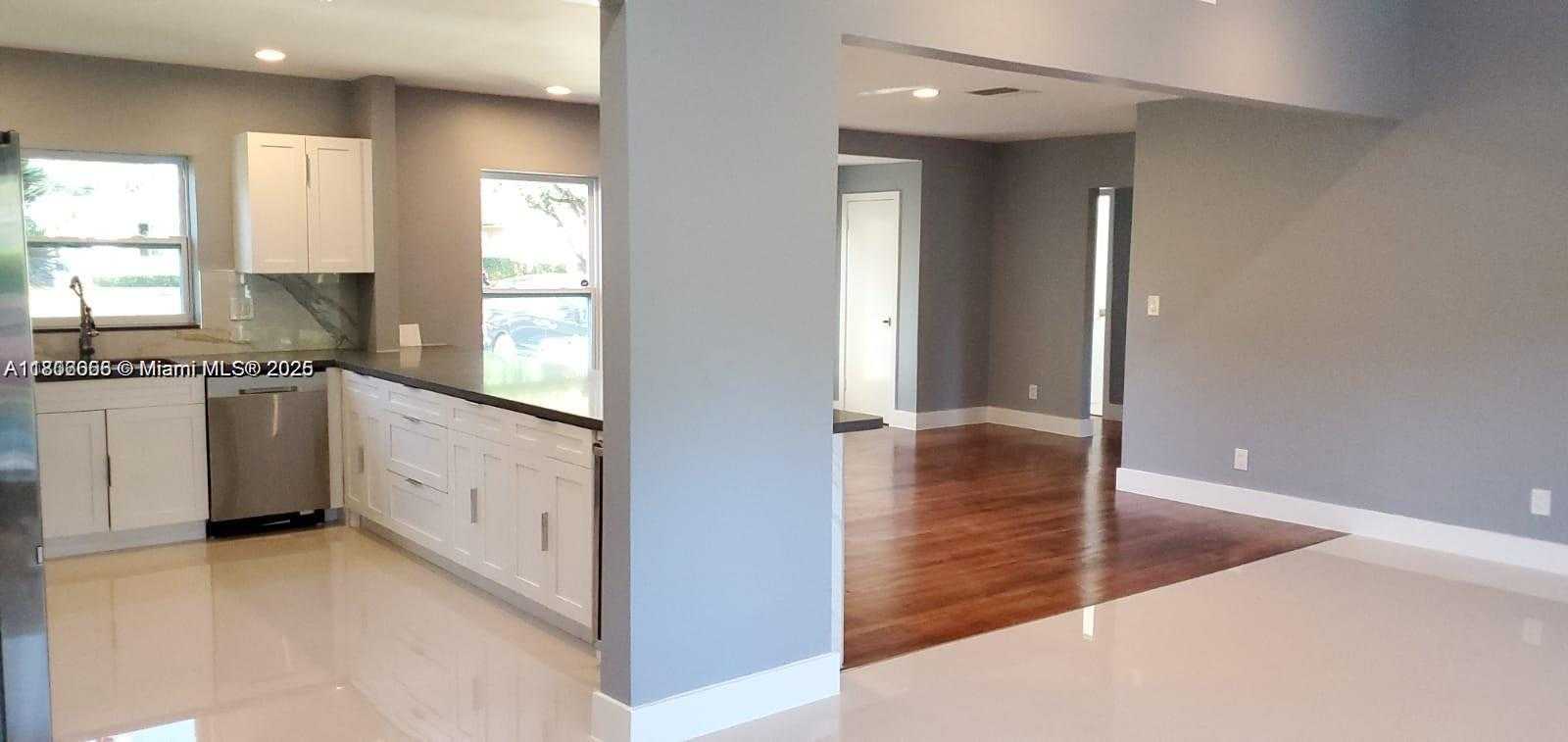 Small Image of 138 NORTH EAST 109TH ST, Miami Shores Number 10
