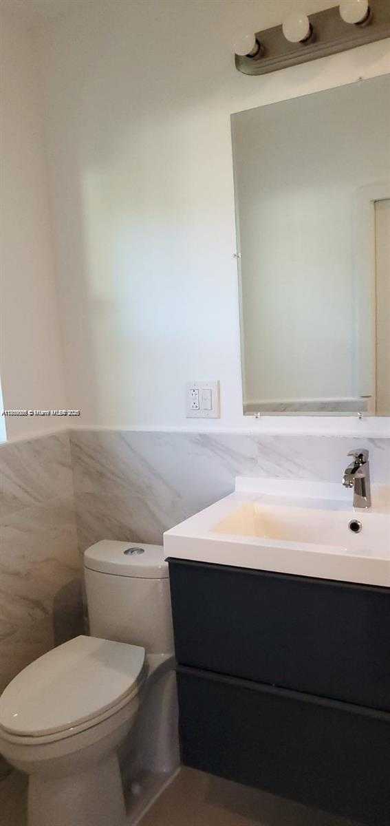 Small Image of 138 NORTH EAST 109TH ST, Miami Shores Number 20