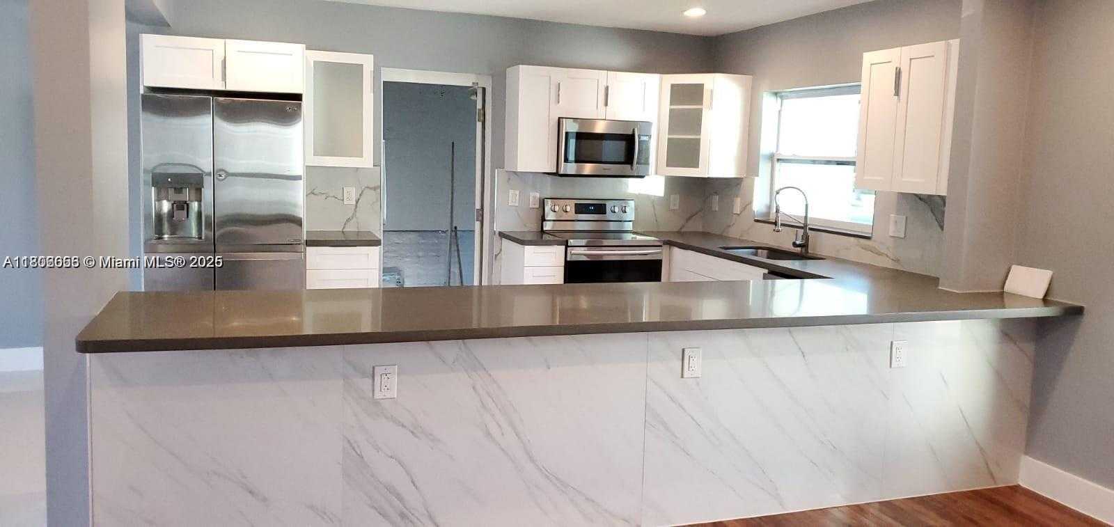 Small Image of 138 NORTH EAST 109TH ST, Miami Shores Number 7