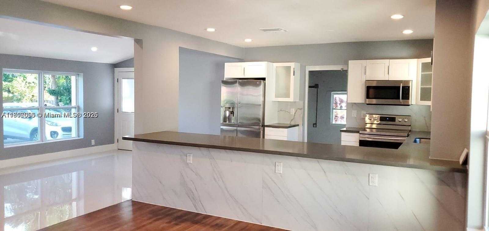 Small Image of 138 NORTH EAST 109TH ST, Miami Shores Number 8