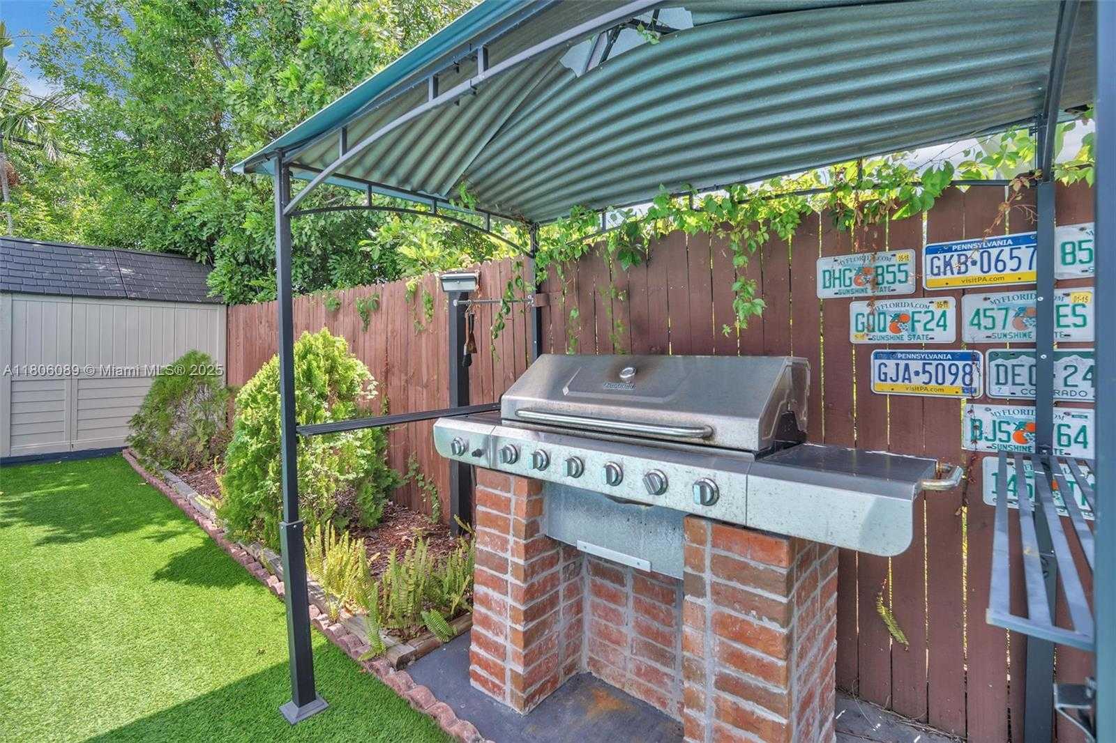 Small Image of 17501 NORTH WEST 12TH AVE, Miami Gardens Number 10