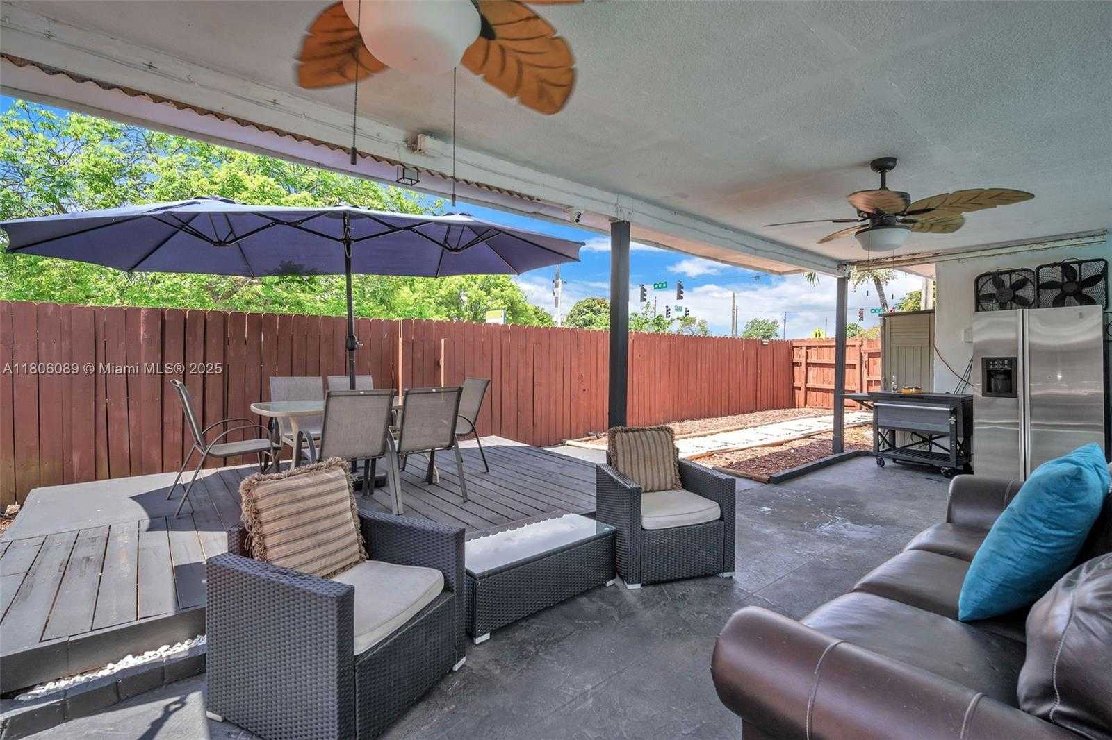 Small Image of 17501 NORTH WEST 12TH AVE, Miami Gardens Number 11