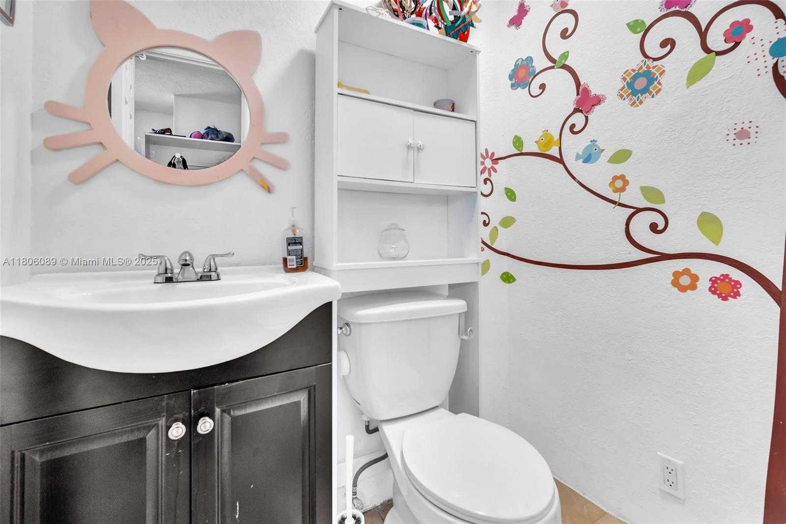 Small Image of 17501 NORTH WEST 12TH AVE, Miami Gardens Number 14