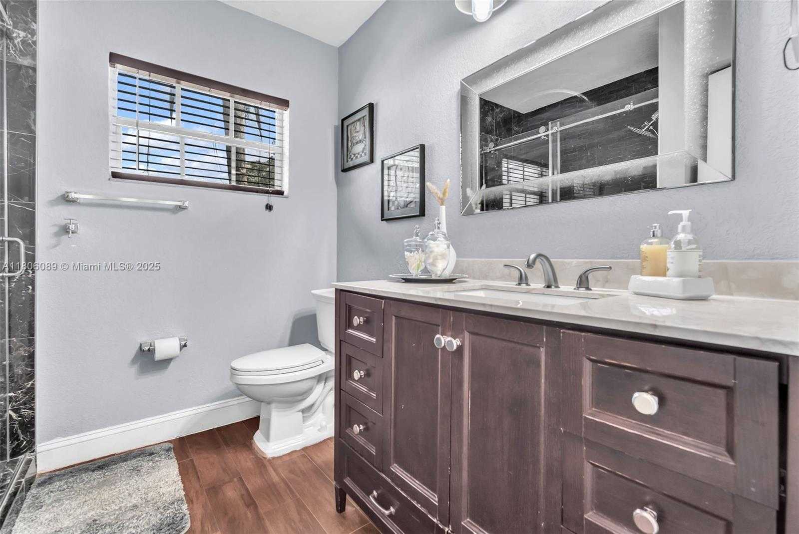 Small Image of 17501 NORTH WEST 12TH AVE, Miami Gardens Number 5
