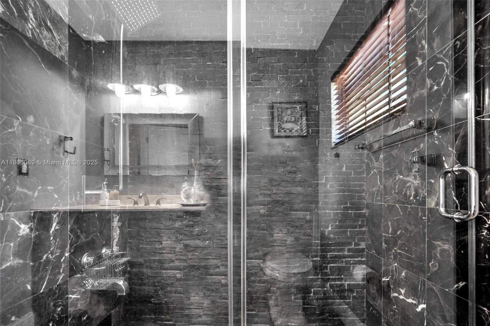 Small Image of 17501 NORTH WEST 12TH AVE, Miami Gardens Number 8