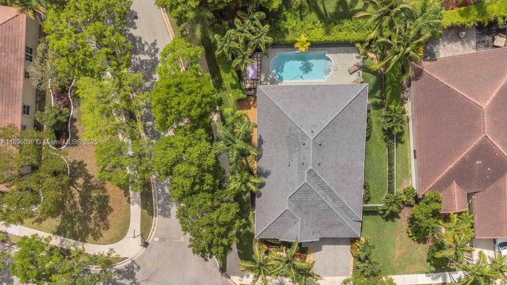 Small Image of 800 LAVENDER CIR, Weston Number 36