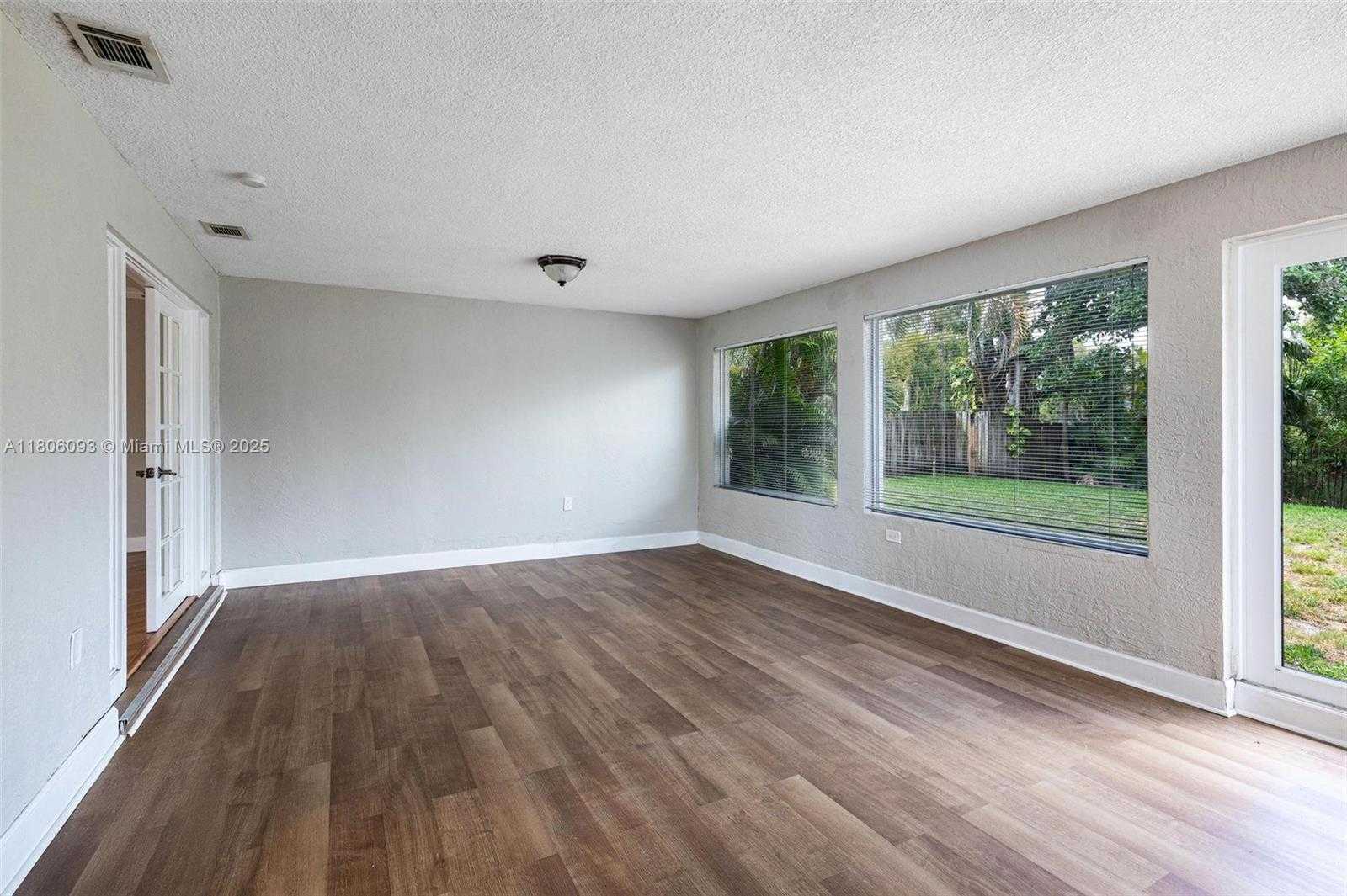 Small Image of 4521 NORTH WEST 12TH TER, Fort Lauderdale Number 11