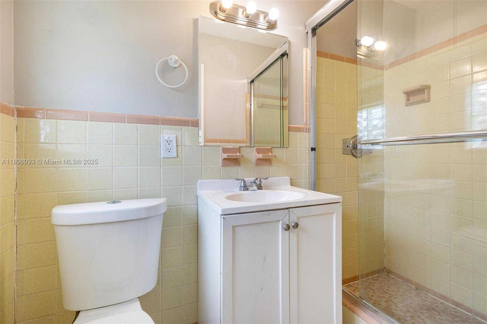 Small Image of 4521 NORTH WEST 12TH TER, Fort Lauderdale Number 19