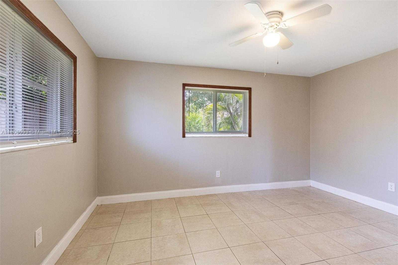 Small Image of 4521 NORTH WEST 12TH TER, Fort Lauderdale Number 23