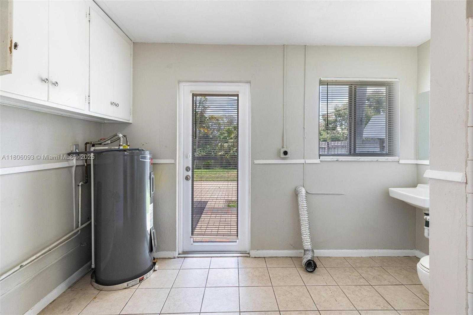 Small Image of 4521 NORTH WEST 12TH TER, Fort Lauderdale Number 25