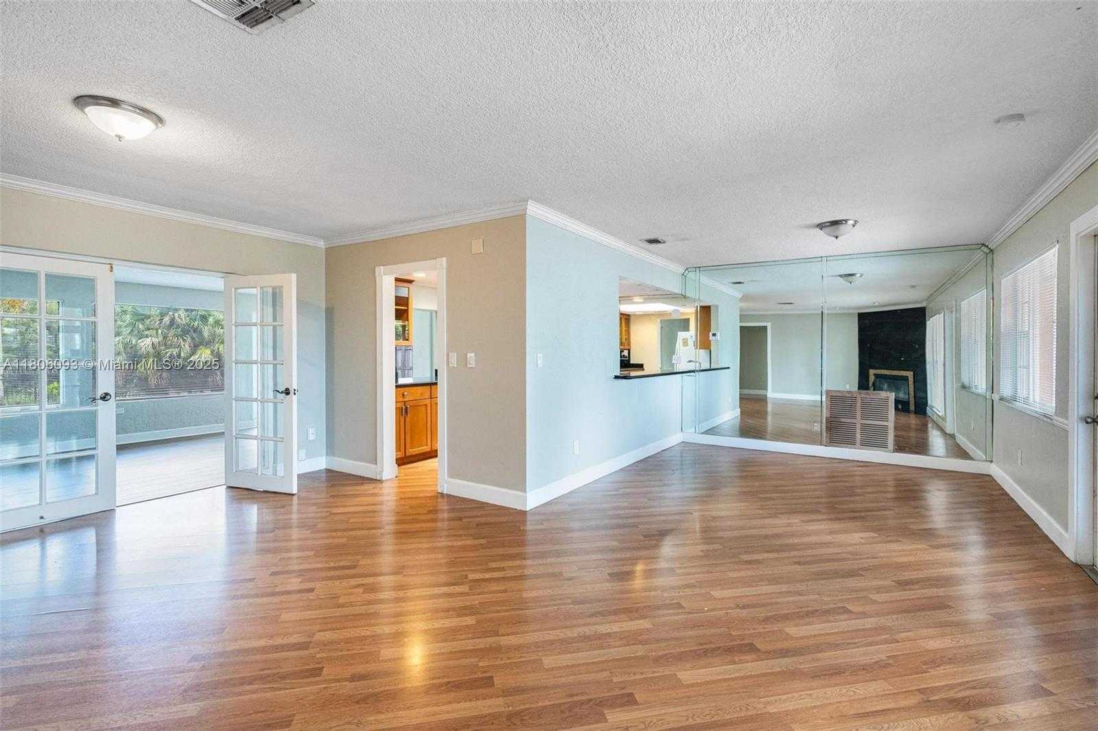 Small Image of 4521 NORTH WEST 12TH TER, Fort Lauderdale Number 6