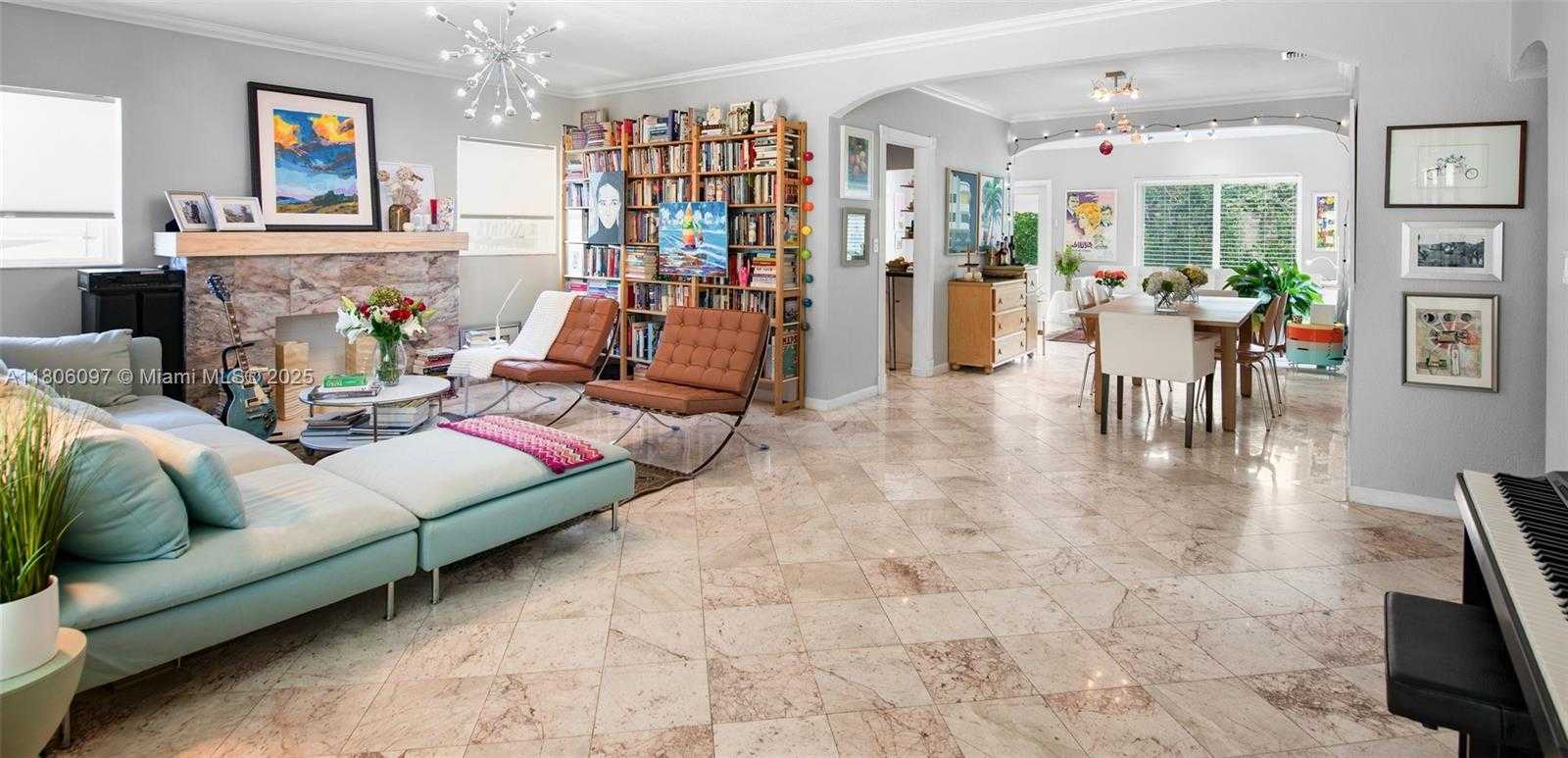 Small Image of 9057 EMERSON AVE, Surfside Number 5
