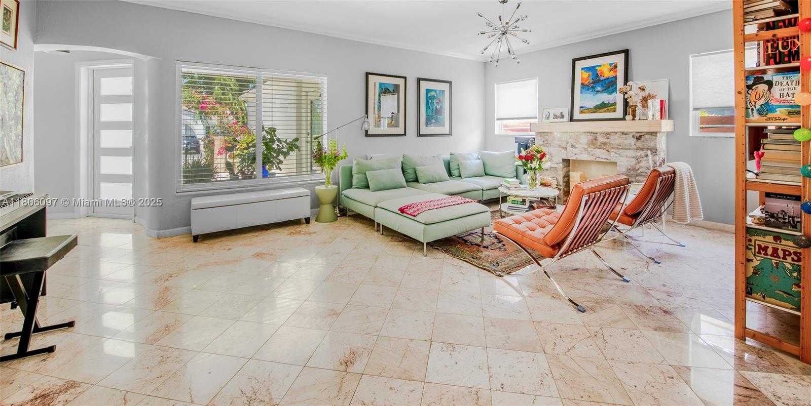 Small Image of 9057 EMERSON AVE, Surfside Number 7
