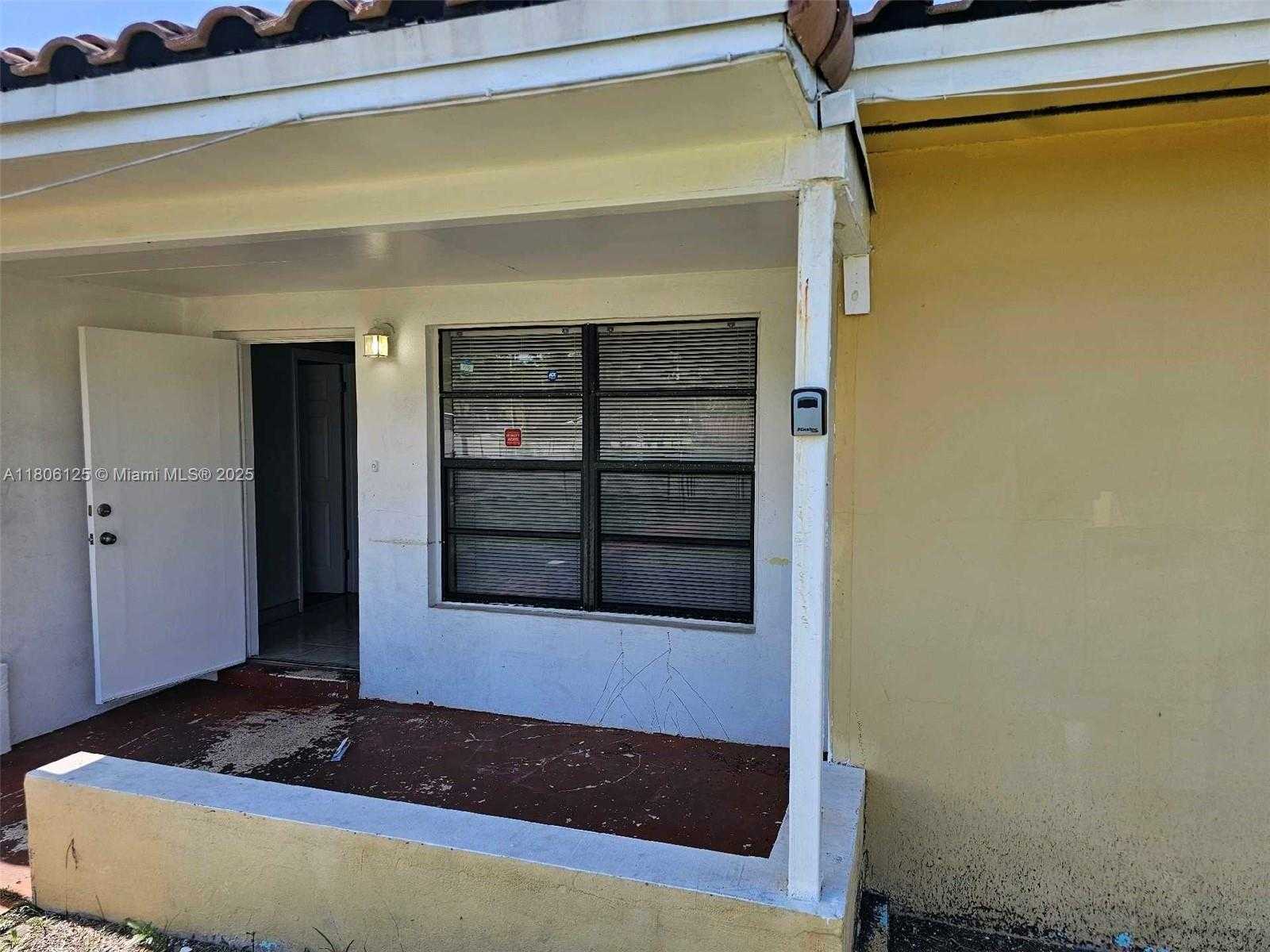 Small Image of 3773 NORTH WEST 1ST CT, Lauderhill Number 6