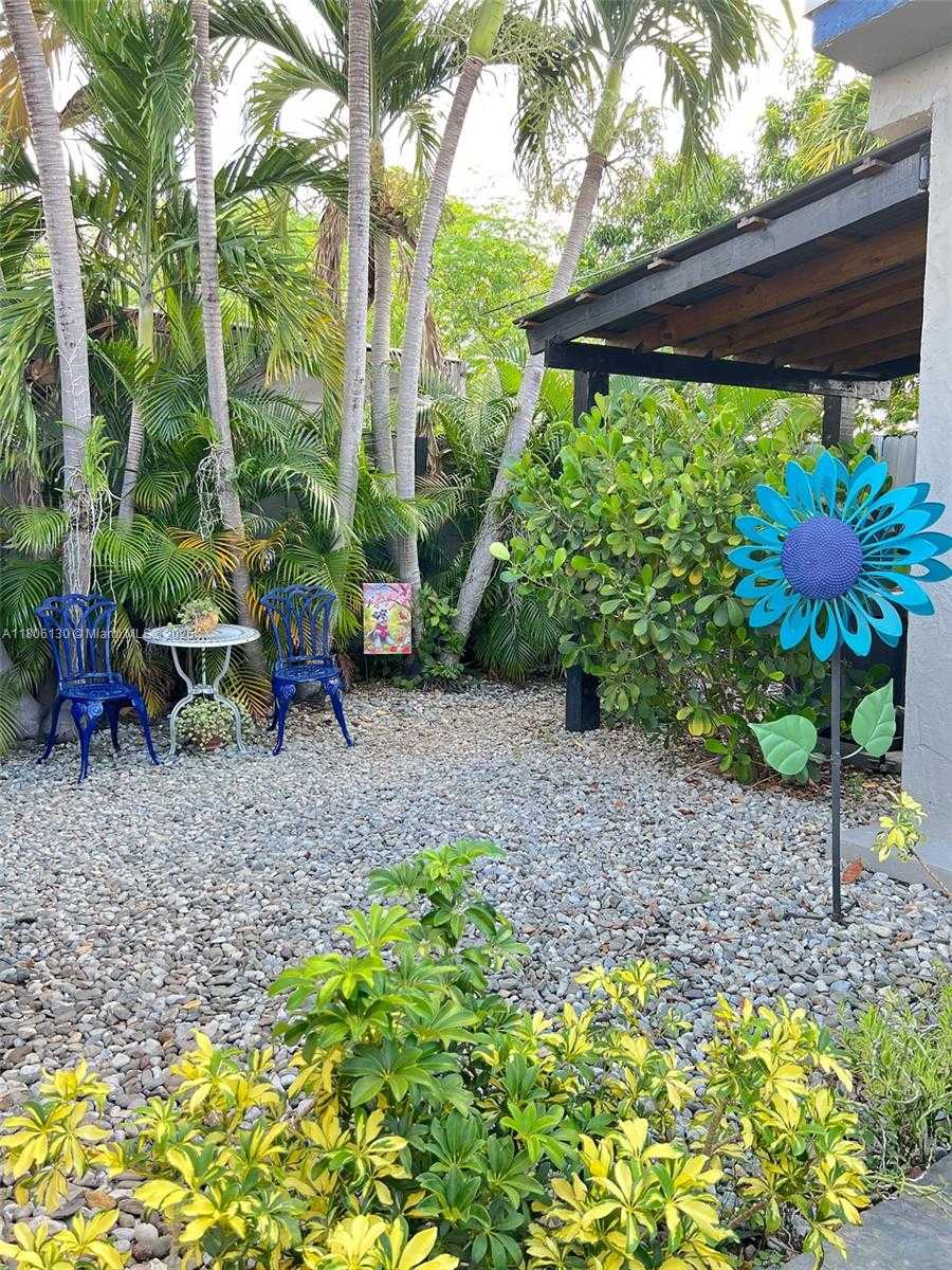 Small Image of 101 NORTH EAST 9TH AVE, Hialeah Number 34