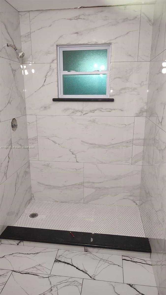 Small Image of 884 MONTEGO DR, West Palm Beach Number 11