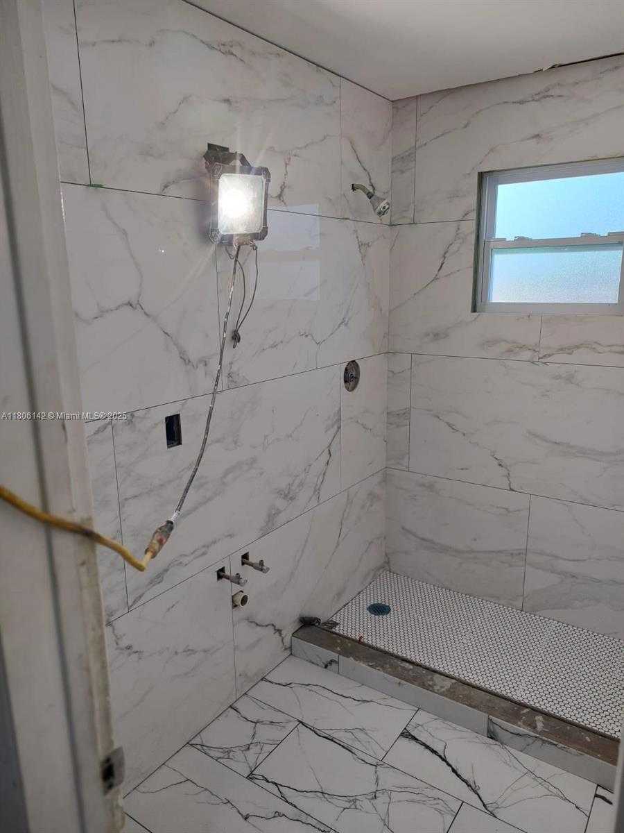 Small Image of 884 MONTEGO DR, West Palm Beach Number 15