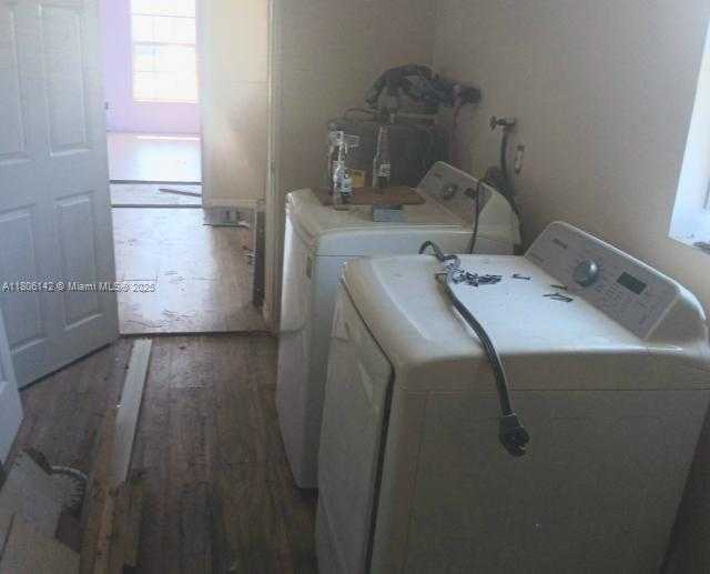Small Image of 884 MONTEGO DR, West Palm Beach Number 16