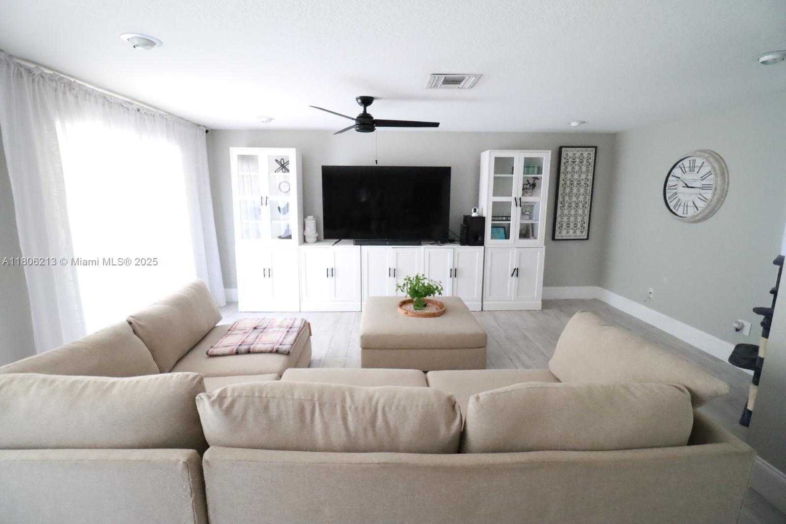 Small Image of 11613 NORTH 42ND RD N, West Palm Beach Number 10