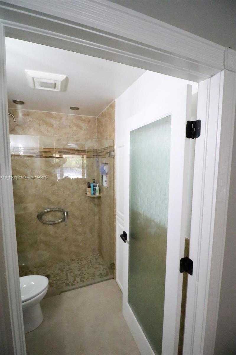 Small Image of 11613 NORTH 42ND RD N, West Palm Beach Number 18
