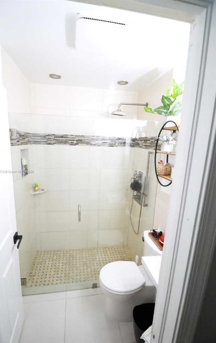 Small Image of 11613 NORTH 42ND RD N, West Palm Beach Number 21