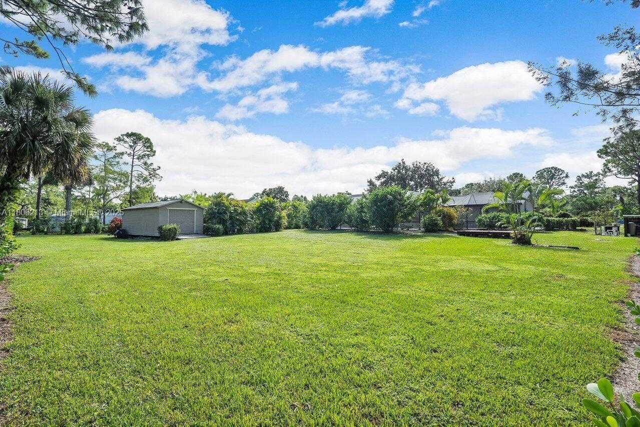 Small Image of 11613 NORTH 42ND RD N, West Palm Beach Number 26
