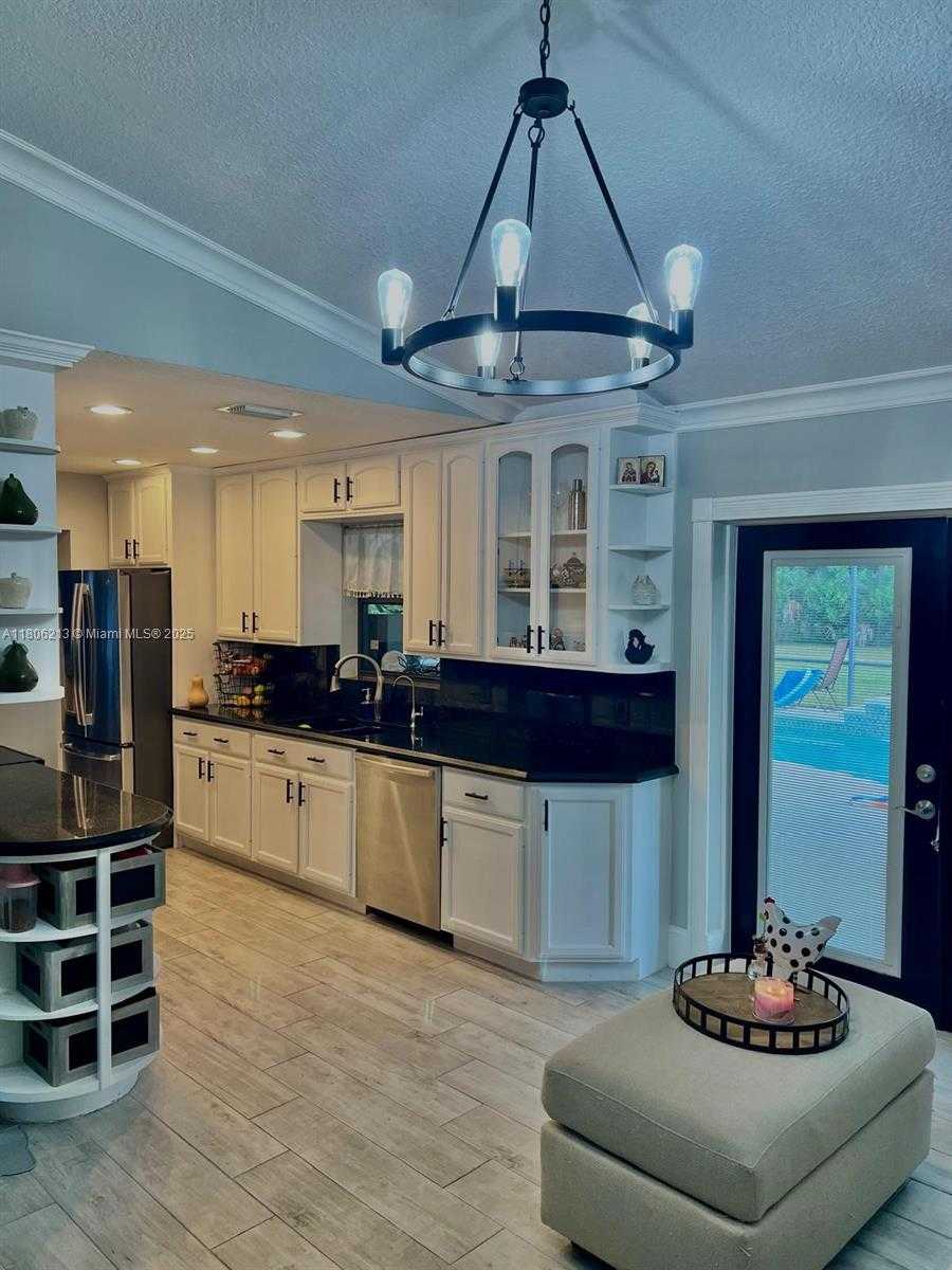 Small Image of 11613 NORTH 42ND RD N, West Palm Beach Number 5