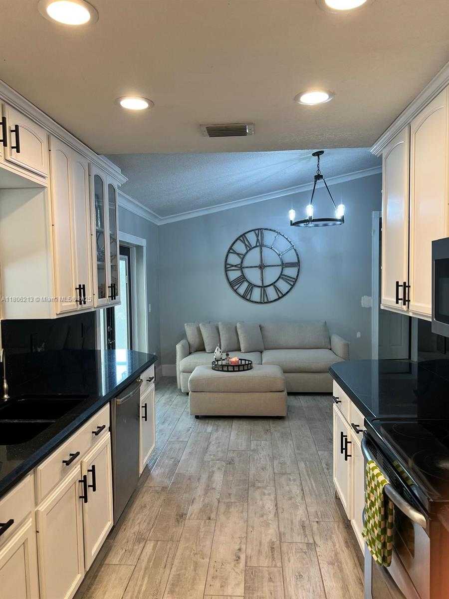 Small Image of 11613 NORTH 42ND RD N, West Palm Beach Number 6