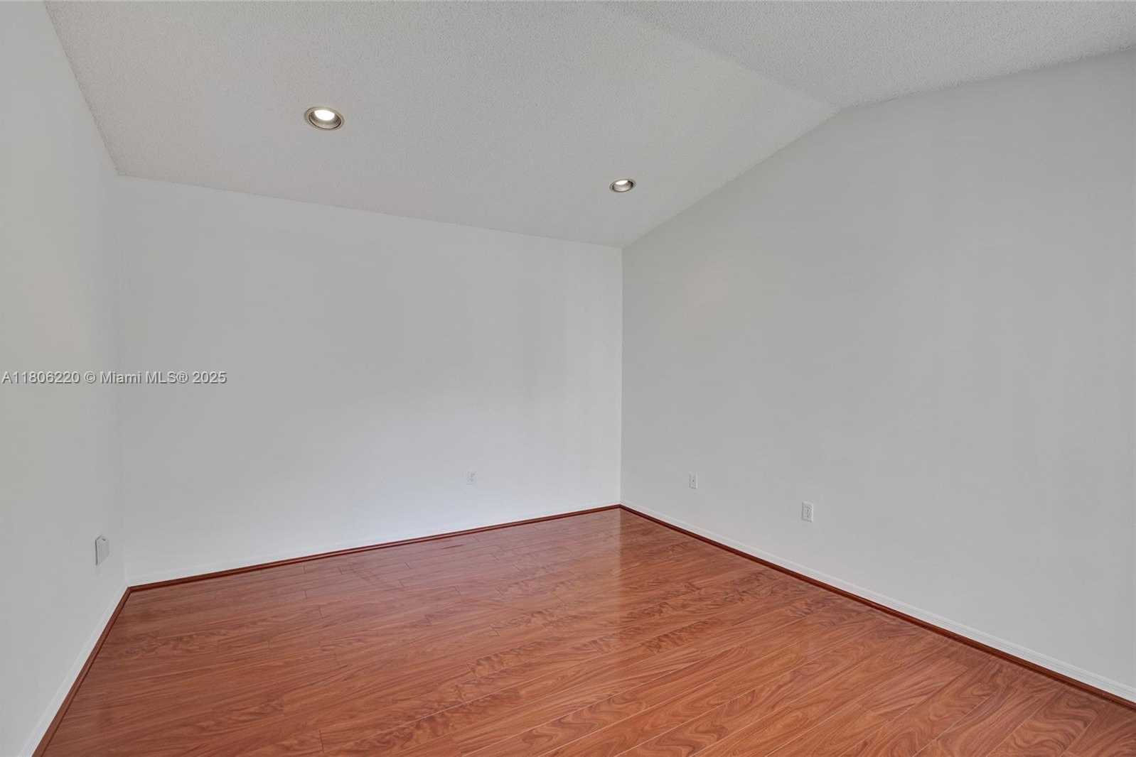 Small Image of 3910 FERN FOREST RD, Cooper City Number 20