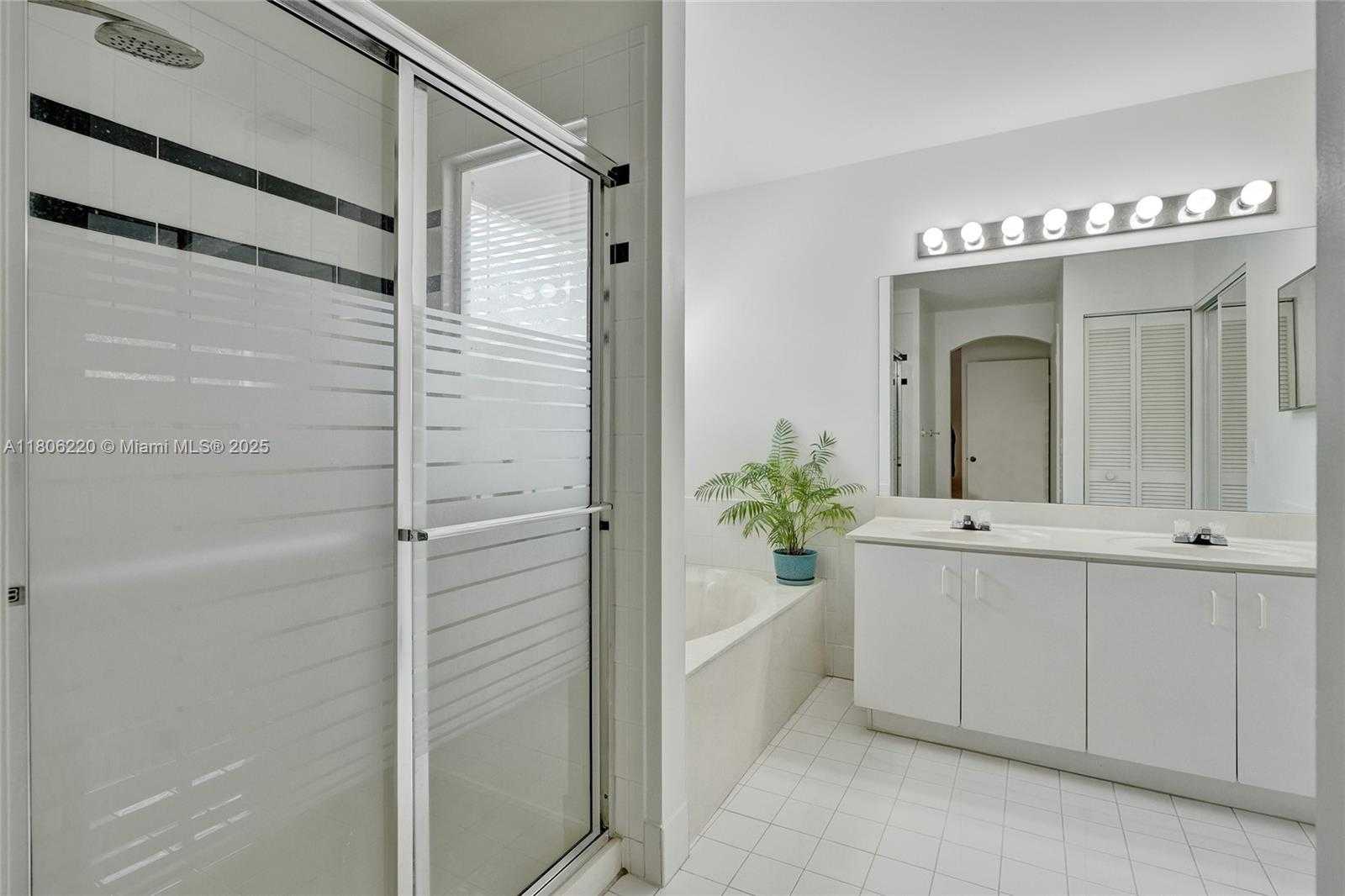 Small Image of 3910 FERN FOREST RD, Cooper City Number 21