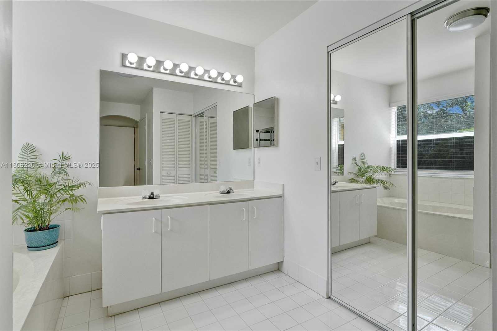 Small Image of 3910 FERN FOREST RD, Cooper City Number 23
