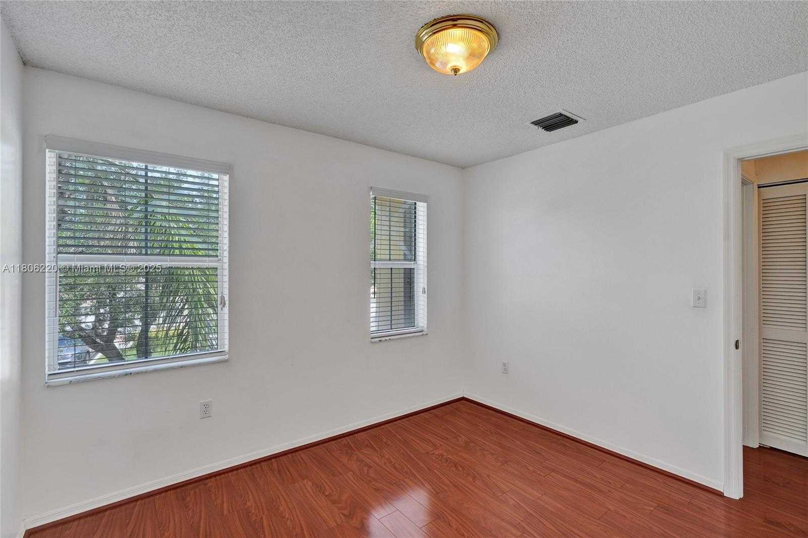 Small Image of 3910 FERN FOREST RD, Cooper City Number 24