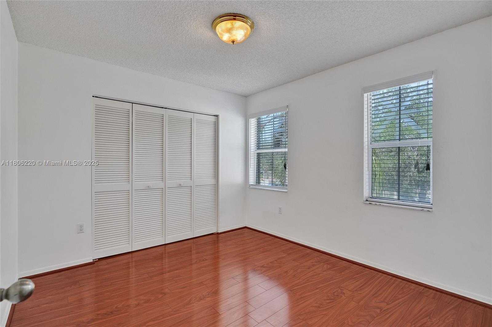 Small Image of 3910 FERN FOREST RD, Cooper City Number 25